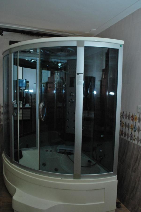 Jacuzzi City Home Kampala Exterior foto