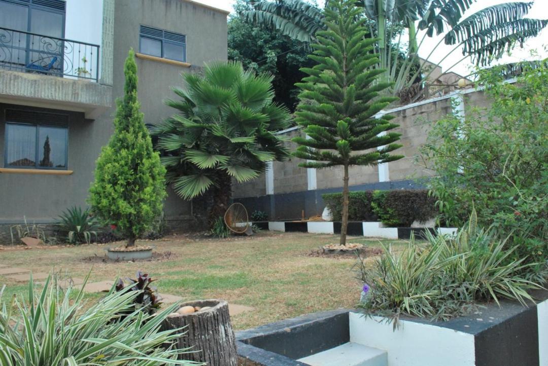 Jacuzzi City Home Kampala Exterior foto